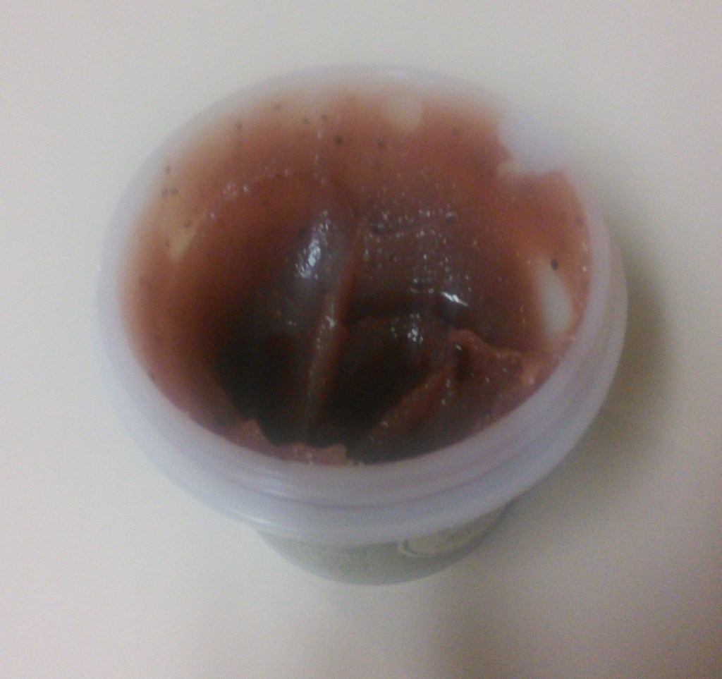 Skinfood Black Sugar Strawberry scrub