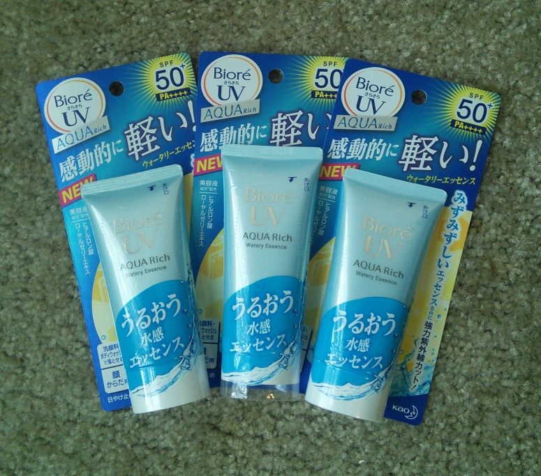 2015 Biore UV Aqua Rich Watery Essence PA++++ sunscreen