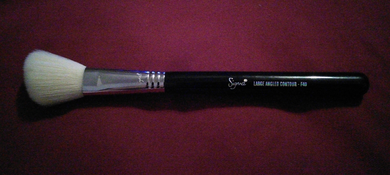 Sigma F40 Large Angled Contour brush