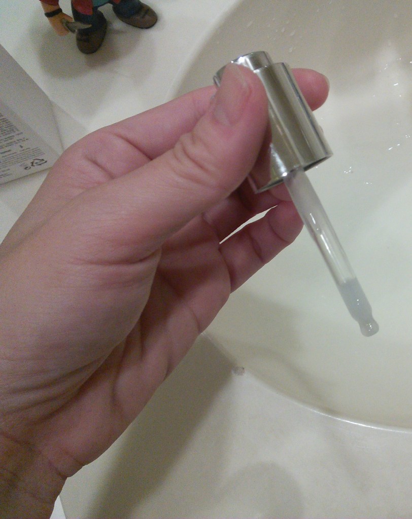 Pipette in DD'ell Extra Vitalizing Serum