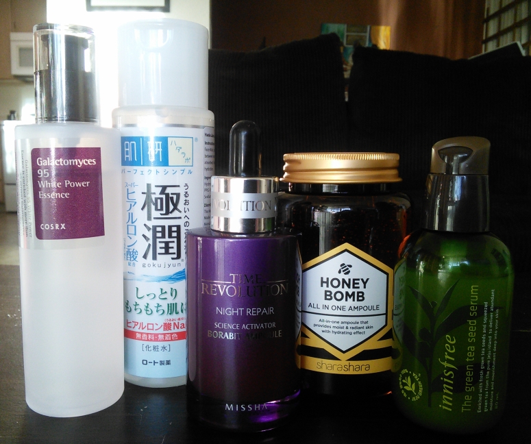 Essences, ampoules, and serums