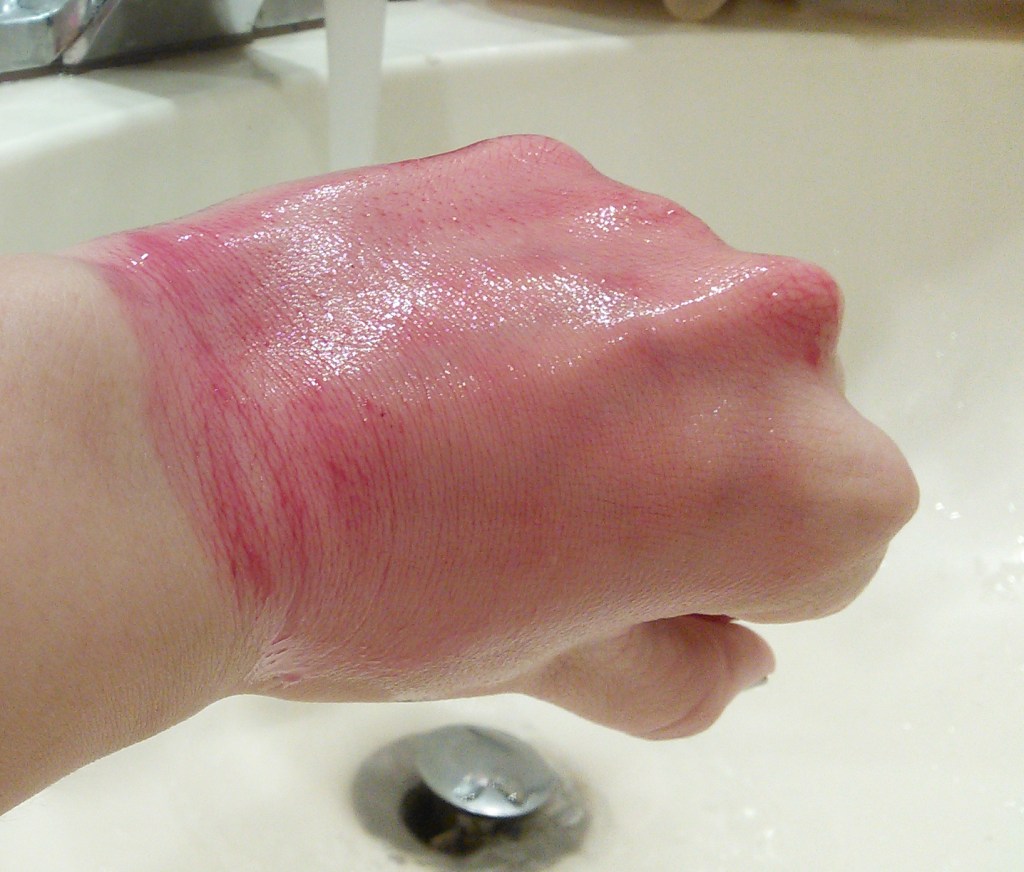 Waterproof makeup after massage with Innisfree Green Tea Pure Cleansing Oil