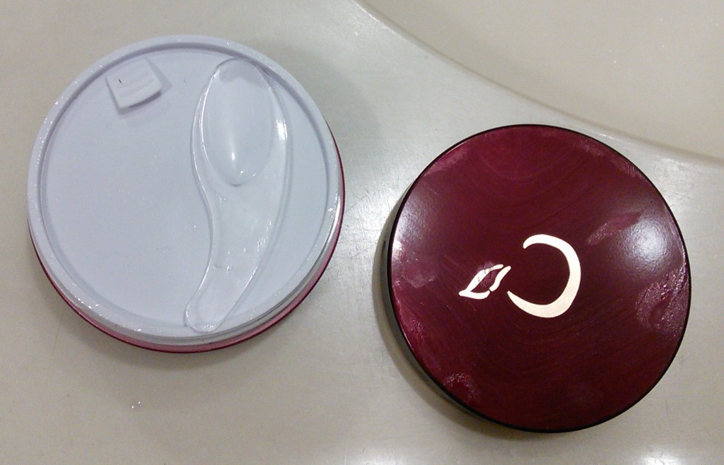 Berrisom Placenta Firming Hydro Gel Eye Patch included spatula