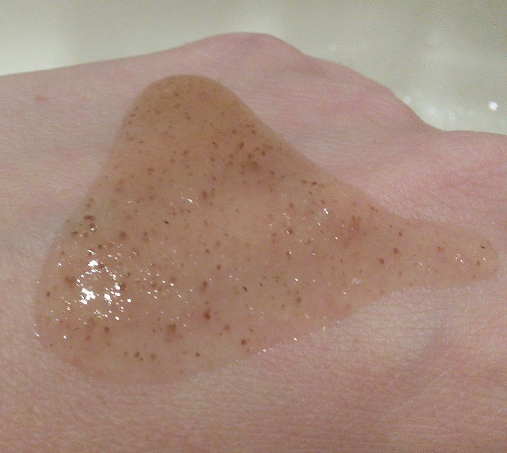 Close-up on Mizon Seaweed Jelly Scrub exfoliator
