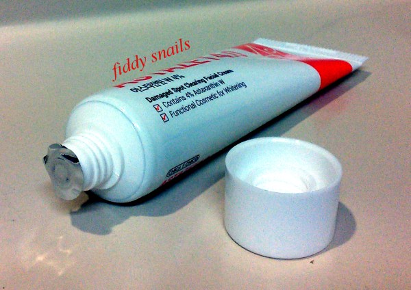 Chica Y Chico Asta-Z safety seal