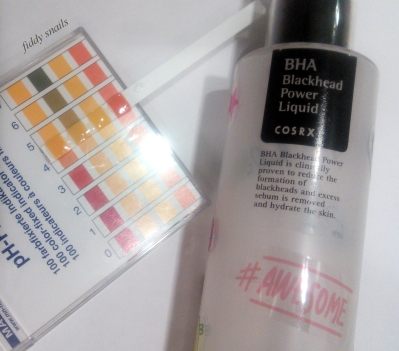 pH test of COSRX BHA Blackhead Power Liquid