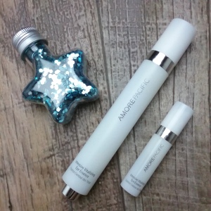 Amorepacific Intensive Vitalizing Eye Essence full size and trial size