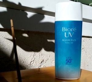 2017 Biore UV Aqua Rich Watery Gel review